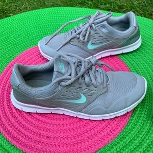 Nike running shoes 7.5 😍